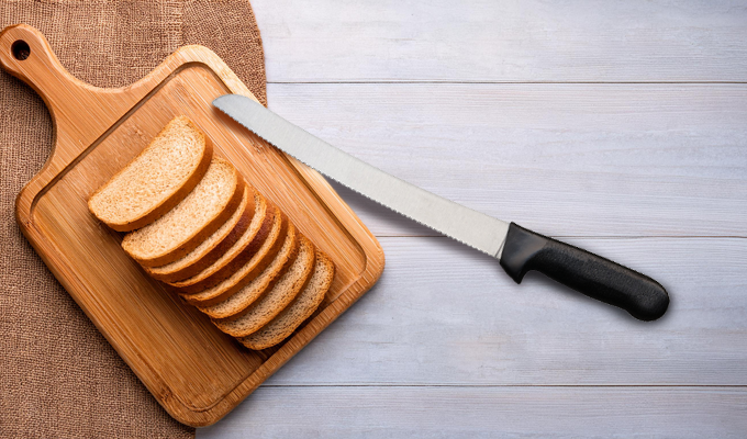 Slicers and Bread Knives