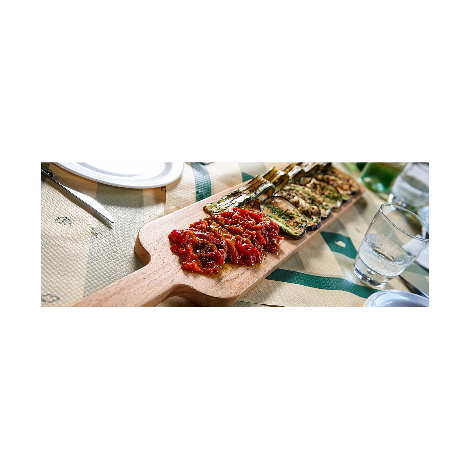 Linea Dori 24″ x 6″ Beech Wood Crostini Serving Board 1/2″ Thick with 4″ Handle