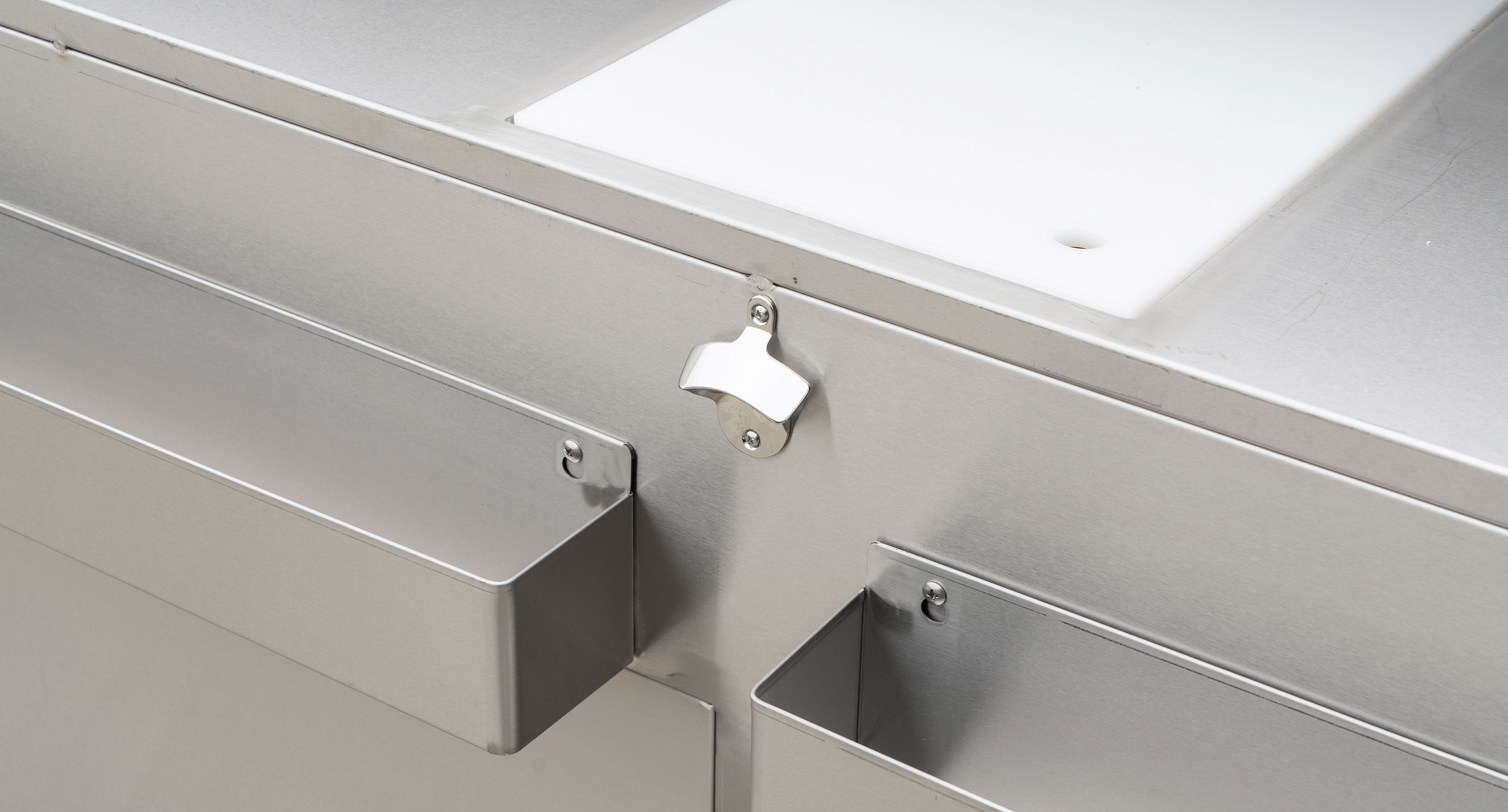 61″ Portable Bar with Hinge Doors, Ice Bin, Shut-off Valve and Speed Rails