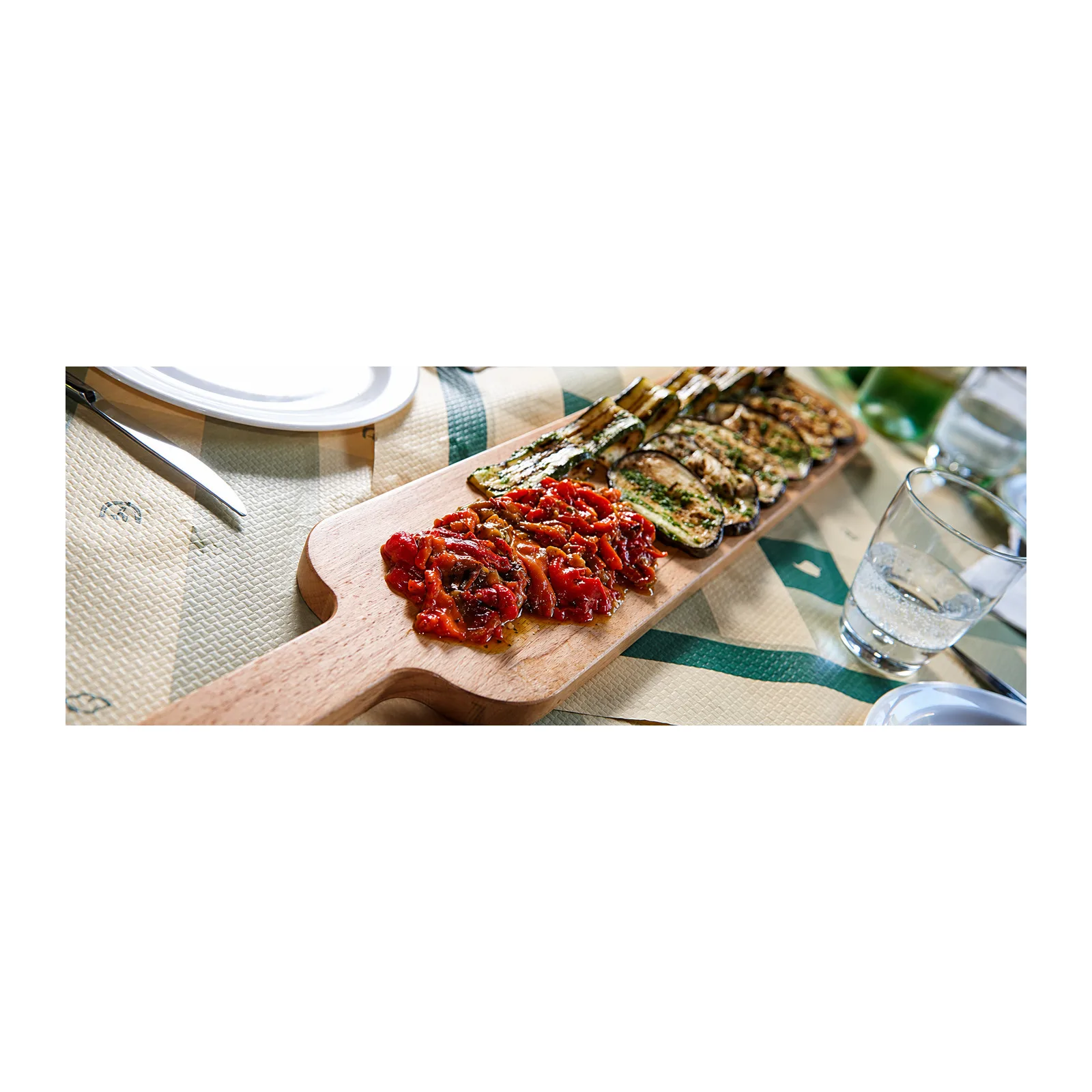 Linea Dori 31.5″ x 6″ Beech Wood Crostini Serving Board 1/2″ Thick with 4″ Handle