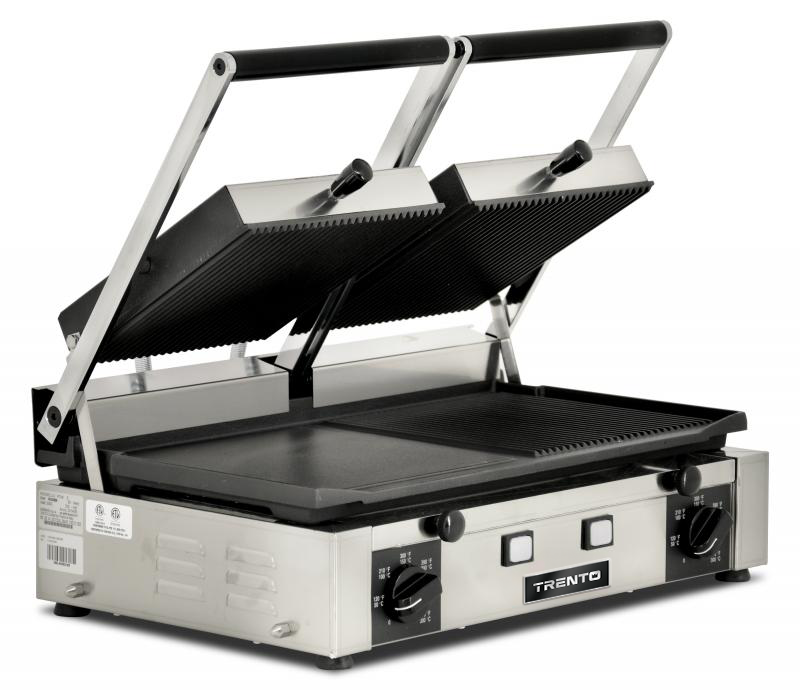 Elite Series 10″ x 19″ Double Panini Grill with Ribbed Top and 1/2 Grooved and Smooth Bottom Grill Surface