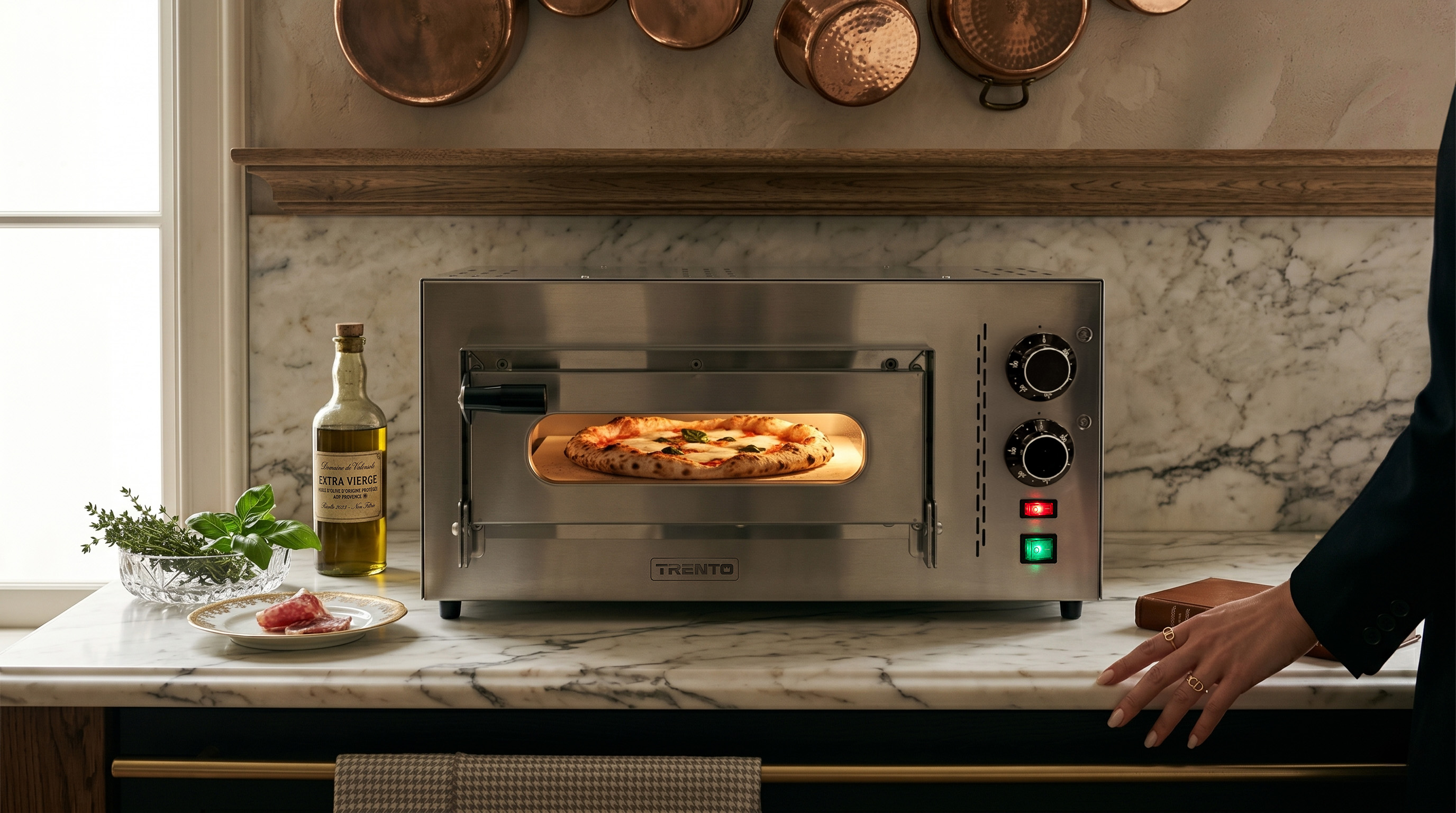 Trento Compact Series 23″ Single Chamber Pizza Oven with 13.75″ Chamber – 2.20 kW, 230 V, 1 Ph