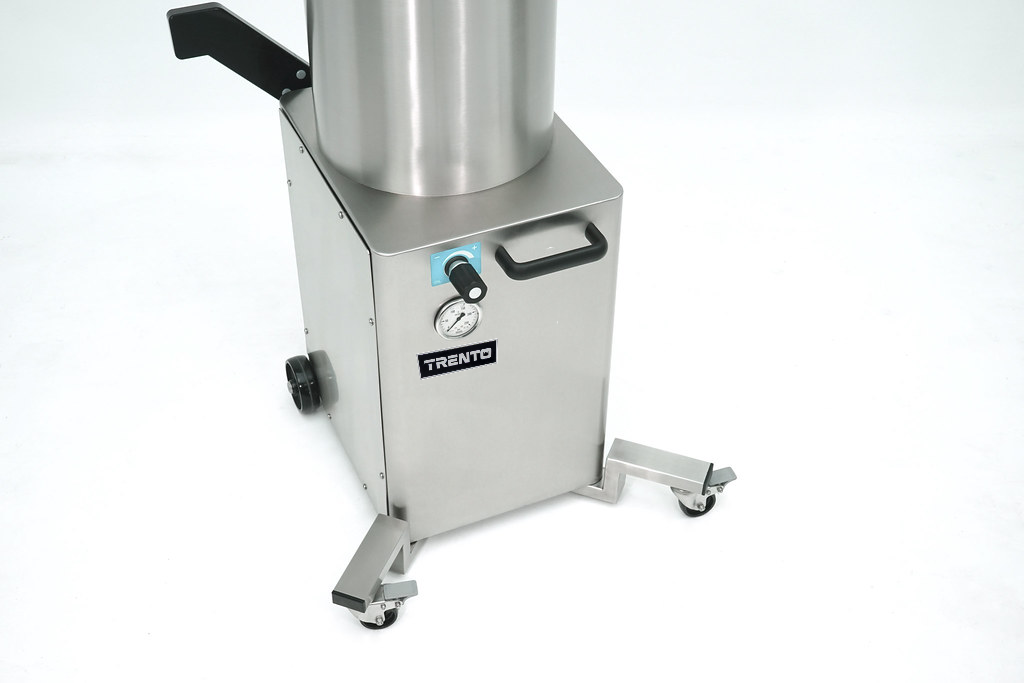 Talsa F35S 65 lb (29.5 kg) Hydraulic Piston Sausage Stuffer Stainless Steel | Trento– 220V, 1Phase, 1300W (1.75 HP)