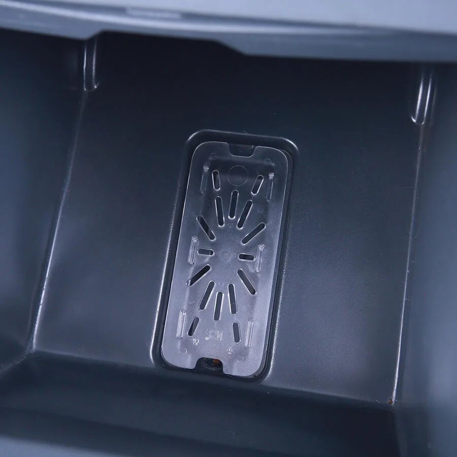 Insulated Ice Caddy with Sliding Lid and 125 lb / 57 kg Capacity