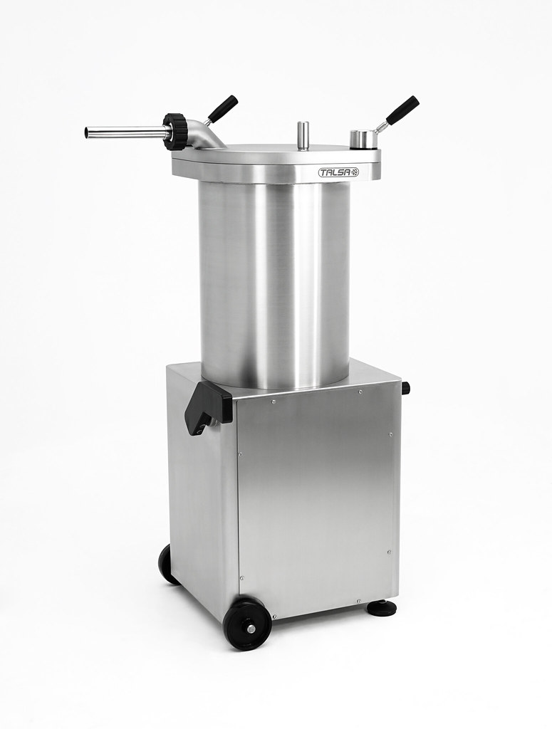 Talsa F50S 95 lb (43 kg) Hydraulic Piston Sausage Stuffer Stainless Steel | Trento - 208-220V, 3 Phase, 1800W (2.5 HP)